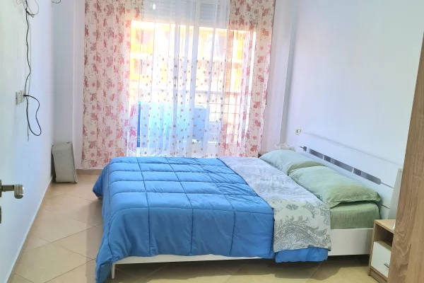 Shtepi me qera Apartament ne Vlore, 1+1, Mobilimi E mobiluar, Pagesa 470  Euro.