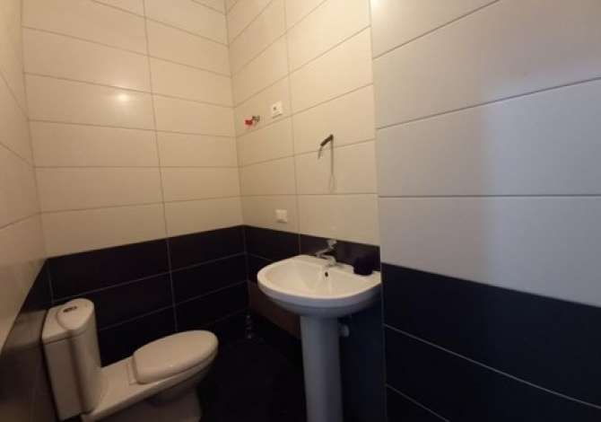 Business Property for Rent 1+1 in Tirana - 350 Euro