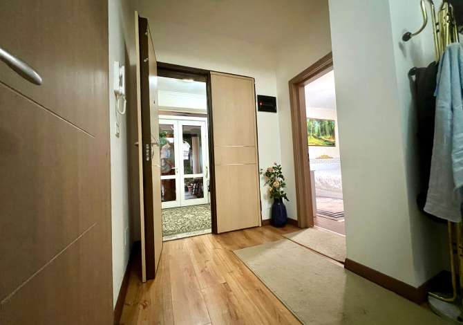 Shtepi ne shitje Shtepi Private ne Tirane, 2+1, Mobilimi E mobiluar, Pagesa 150,000  Euro.