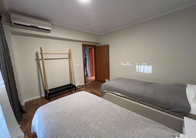 Shtepi me qera Apartament ne Tirane, 2+1, Mobilimi E mobiluar, Pagesa 800  Euro.