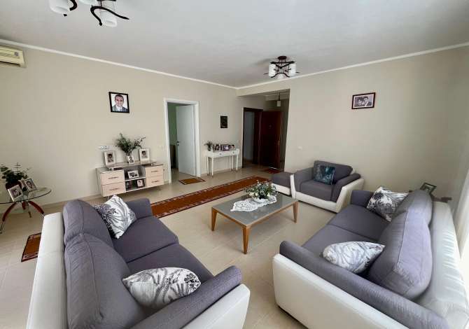 Shtepi ne shitje 4+1 ne Tirane - 490,000 Euro