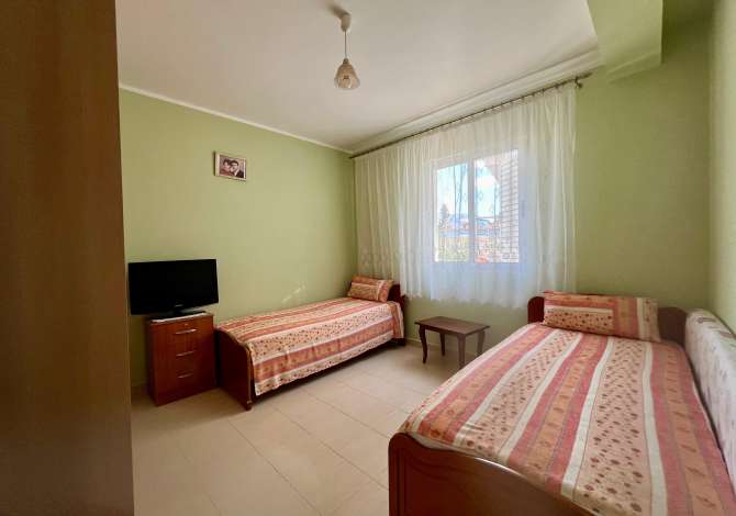 Shtepi ne shitje Shtepi Private ne Tirane, 4+1, Mobilimi Pjeserisht e mobiluar, Pagesa 490,000  Euro.