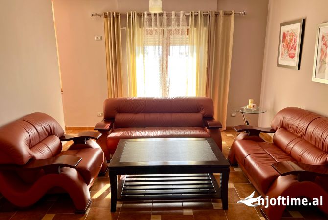 Shtepi ne shitje 3+1 ne Durres - 220,000 Euro