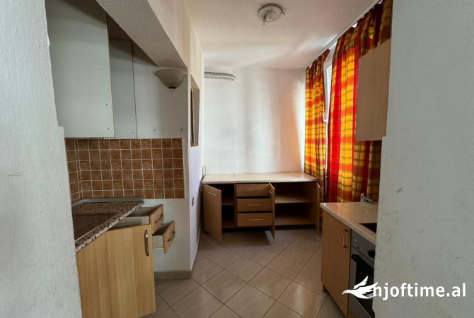 Shtepi ne shitje 2+1 ne Tirane - 135,000 Euro