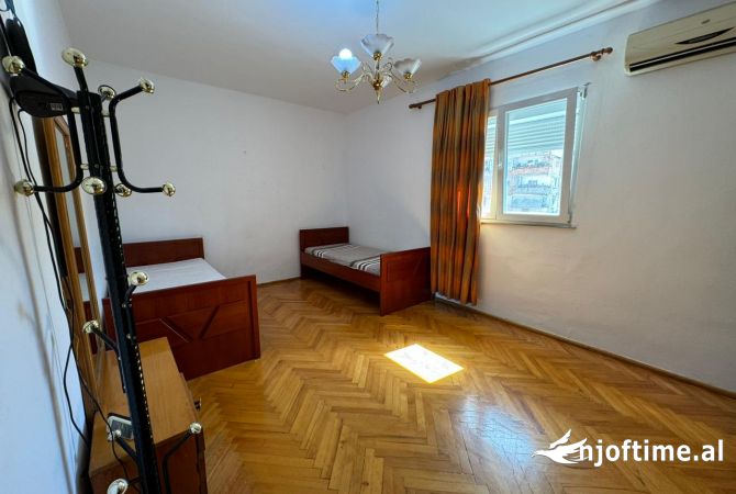 Shtepi ne shitje 2+1 ne Tirane - 135,000 Euro