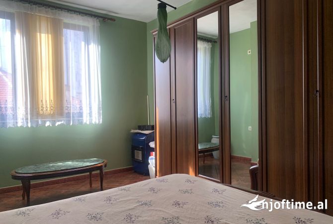 Shtepi me qera 3+1 ne Tirane - 650 Euro
