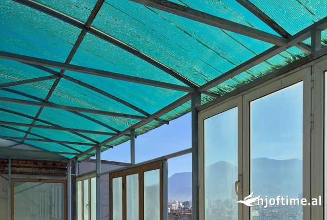 Shtepi ne shitje Apartament ne Tirane, 2+1, Mobilimi E mobiluar, Pagesa 190,000  Euro.