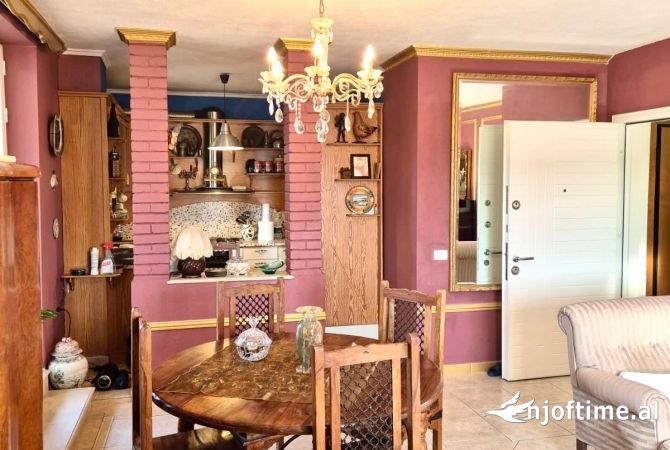 Shtepi ne shitje Apartament ne Tirane, 1+1, Mobilimi E mobiluar, Pagesa 172,000  Euro.