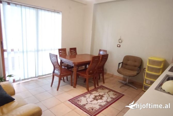 Shtepi me qera 2+1 ne Tirane - 600 Euro