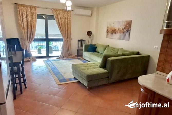 Shtepi me qera 1+1 ne Tirane - 850 Euro