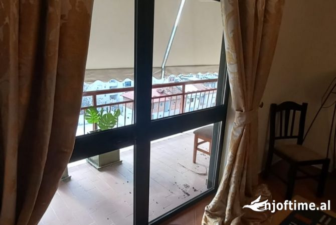 Shtepi me qera 1+1 ne Tirane - 850 Euro