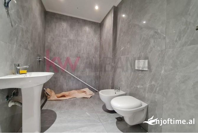 JEPET ME QERA ZYRE RRUGA DERVISH HIMA