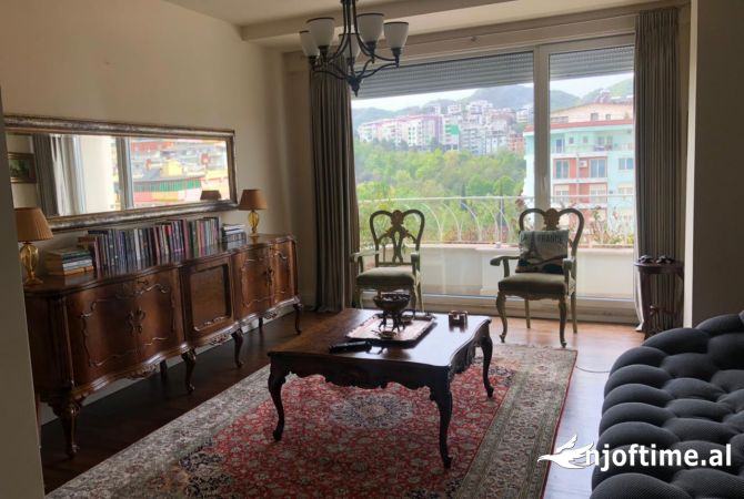 Shtepi me qera 2+1 ne Tirane - 1,000 Euro