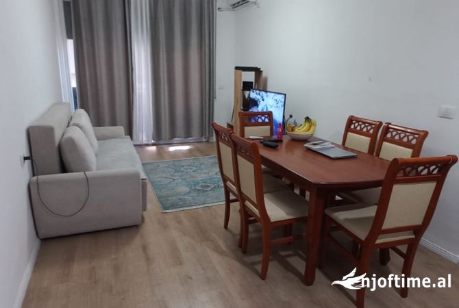 Shtepi me qera 1+1 ne Tirane - 400 Euro