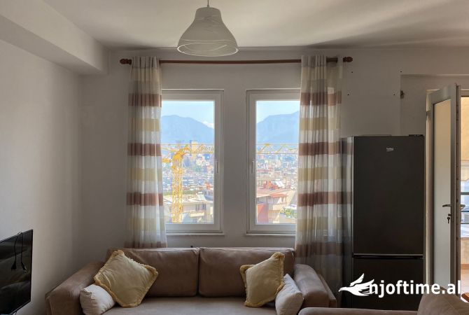 Shtepi me qera Apartament ne Tirane, 2+1, Mobilimi E mobiluar, Pagesa 550  Euro.