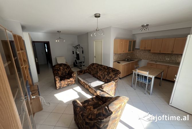 Shtepi ne shitje 2+1 ne Tirane - 125,000 Euro