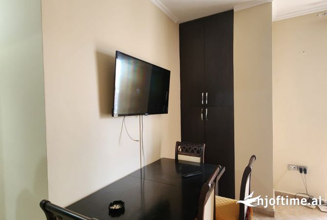 Shtepi me qera 1+1 ne Tirane - 400 Euro