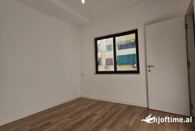 Shtepi ne shitje 1+1 ne Tirane - 108,000 Euro