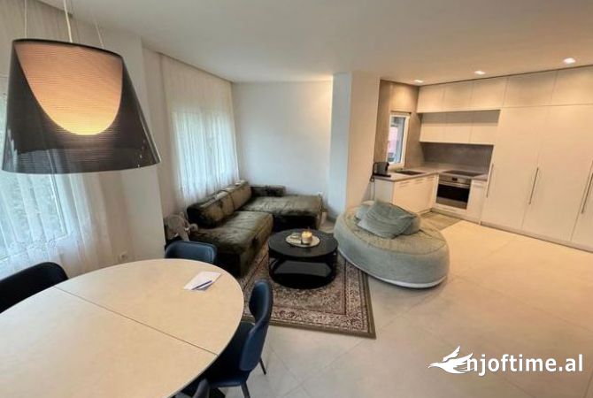 Shtepi ne shitje 2+1 ne Tirane - 270,000 Euro