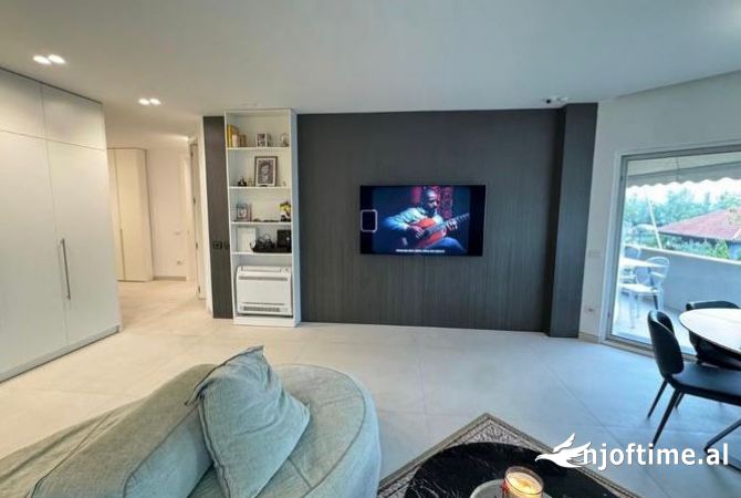 Shtepi ne shitje Apartament ne Tirane, 2+1, Mobilimi E mobiluar, Pagesa 270,000  Euro.