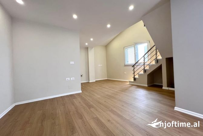 Shtepi ne shitje 2+1 ne Tirane - 170,000 Euro