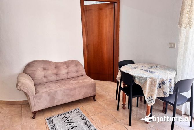 Shtepi me qera Garsoniere ne Tirane - 350 Euro