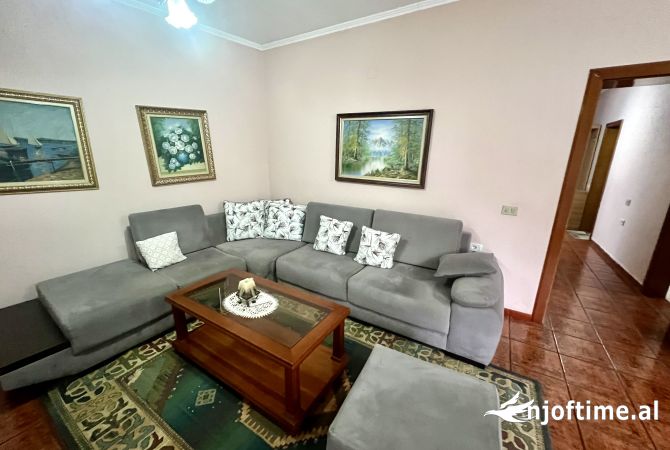 Shtepi me qera 1+1 ne Tirane - 450 Euro