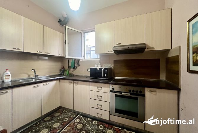 Shtepi me qera 1+1 ne Tirane - 450 Euro