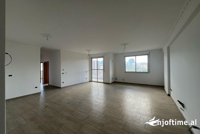 Shtepi ne shitje 3+1 ne Tirane - 360,000 Euro