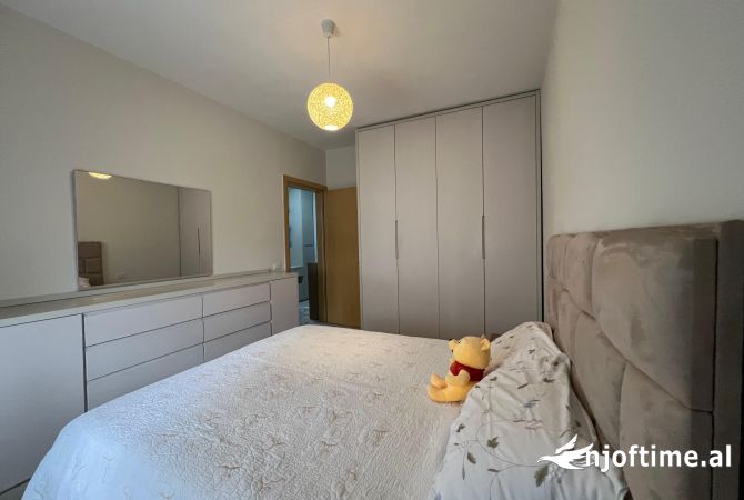 Shtepi me qera Apartament ne Tirane, 1+1, Mobilimi E mobiluar, Pagesa 550  Euro.