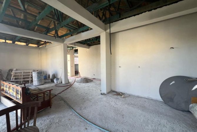 Shtepi ne shitje Shtepi Private ne Tirane, 2+1, Mobilimi Pjeserisht e mobiluar, Pagesa 160,000  Euro.