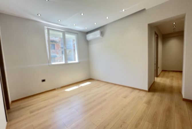 Ambient biznesi me qera 3+1 ne Tirane - 500 Euro