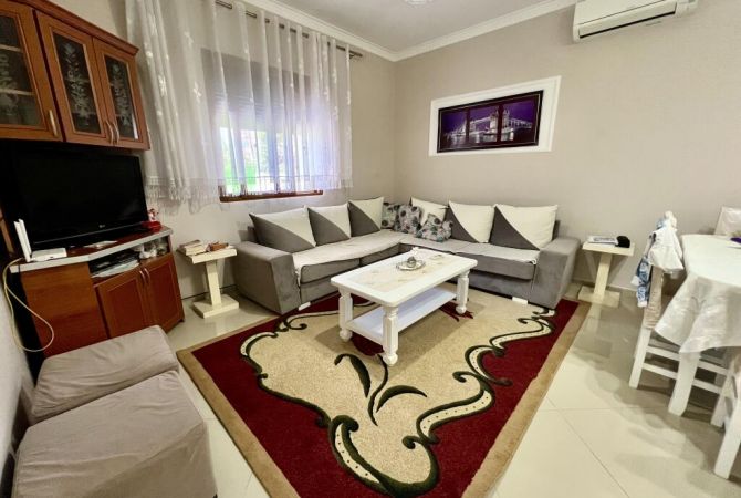 Shtepi ne shitje Apartament ne Tirane, 4+1, Mobilimi E mobiluar, Pagesa 295,000  Euro.