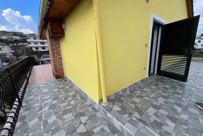 Shtepi me qera 3+1 ne Tirane - 800 Euro