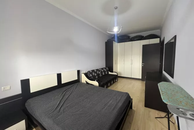Shtepi me qera Apartament ne Tirane, 2+1, Mobilimi E mobiluar, Pagesa 400  Euro.