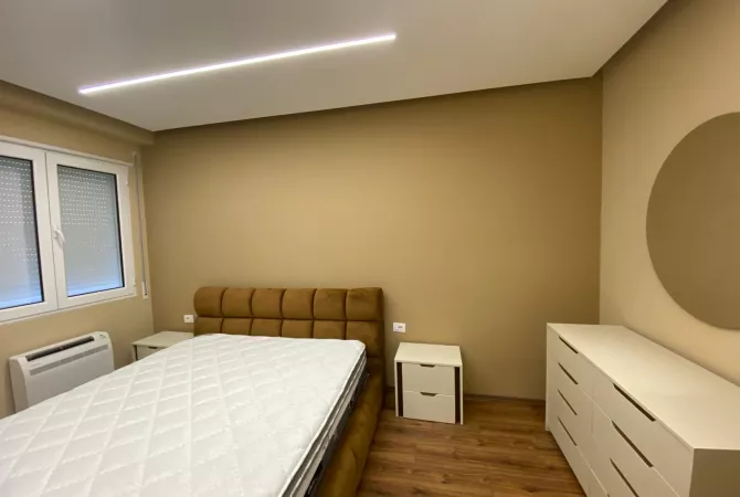 Shtepi me qera Apartament ne Tirane, 2+1, Mobilimi E mobiluar, Pagesa 50,000  Leke.