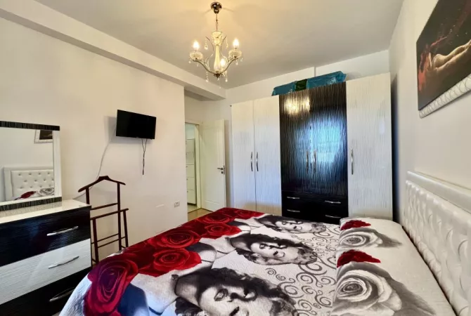 Shtepi ne shitje Apartament ne Tirane, 1+1, Mobilimi E mobiluar, Pagesa 115,000  Euro.