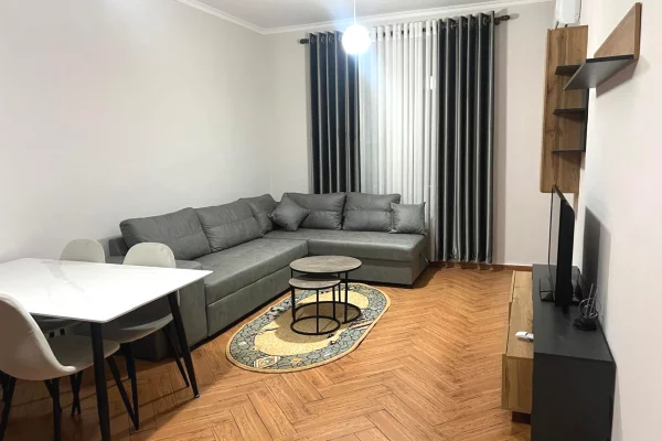 Shtepi me qera 1+1 ne Tirane - 500 Euro