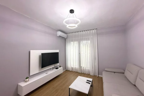 Shtepi me qera 1+1 ne Tirane - 600 Euro