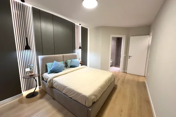Shtepi ne shitje Apartament ne Tirane, 2+1, Mobilimi E mobiluar, Pagesa 310,000  Euro.