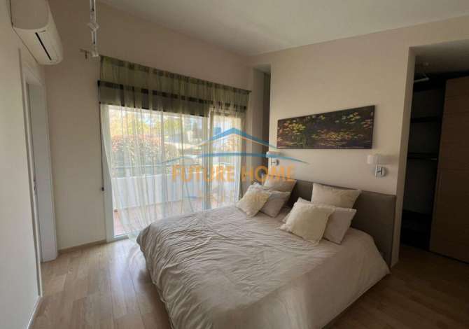 Shtepi ne shitje Apartament ne Tirane, 2+1, Mobilimi E mobiluar, Pagesa 370,000  Euro.