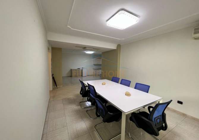Business Property for Rent 3+1 in Tirana - 1,300 Euro