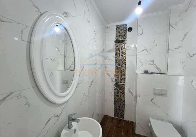 Shtepi me qera Apartament ne Tirane, 2+1, Mobilimi Bosh, pa mobiluar, Pagesa 1,500  Euro.