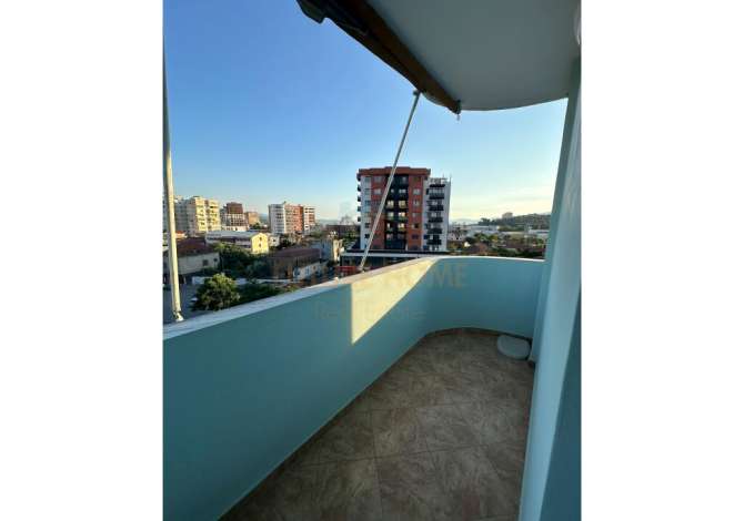 Shtepi ne shitje Apartament ne Elbasan, 2+1, Mobilimi E mobiluar, Pagesa 110,000  Euro.