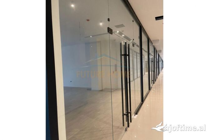 Ambient biznesi me qera 3+1 ne Tirane - 1,500 Euro