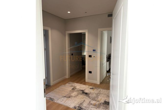 Shtepi me qera Vila Luksoze ne Tirane, 7+1, Mobilimi E mobiluar, Pagesa 6,500  Euro.