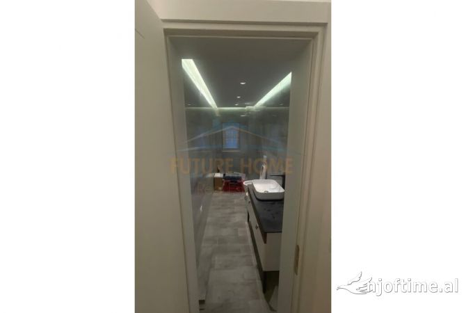 Apartament 3+1+3 per qera tek Tregu Elektrik