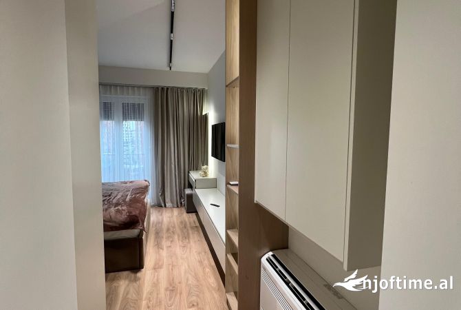 Shtepi me qera Apartament ne Tirane, 2+1, Mobilimi E mobiluar, Pagesa 900  Euro.