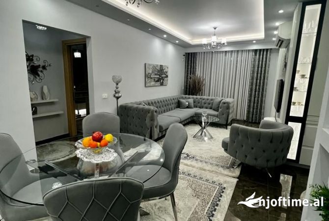 Shtepi ne shitje 2+1 ne Tirane - 300,000 Euro