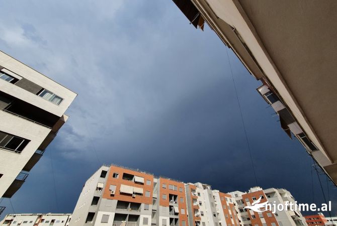Ambient biznesi ne shitje 1+1 ne Tirane - 300,000 Euro